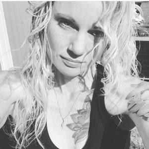 Meet your Posher, Deborah